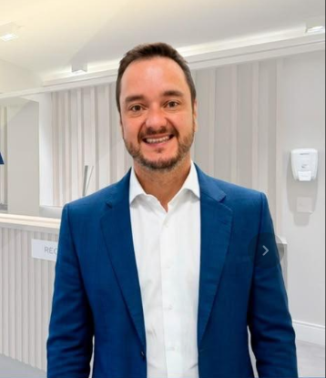 Dr. Rodolfo Sales Alago